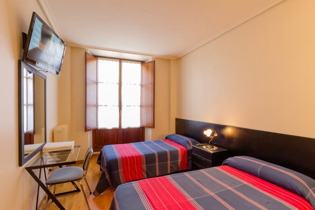 Pension Logrono Bilik gambar