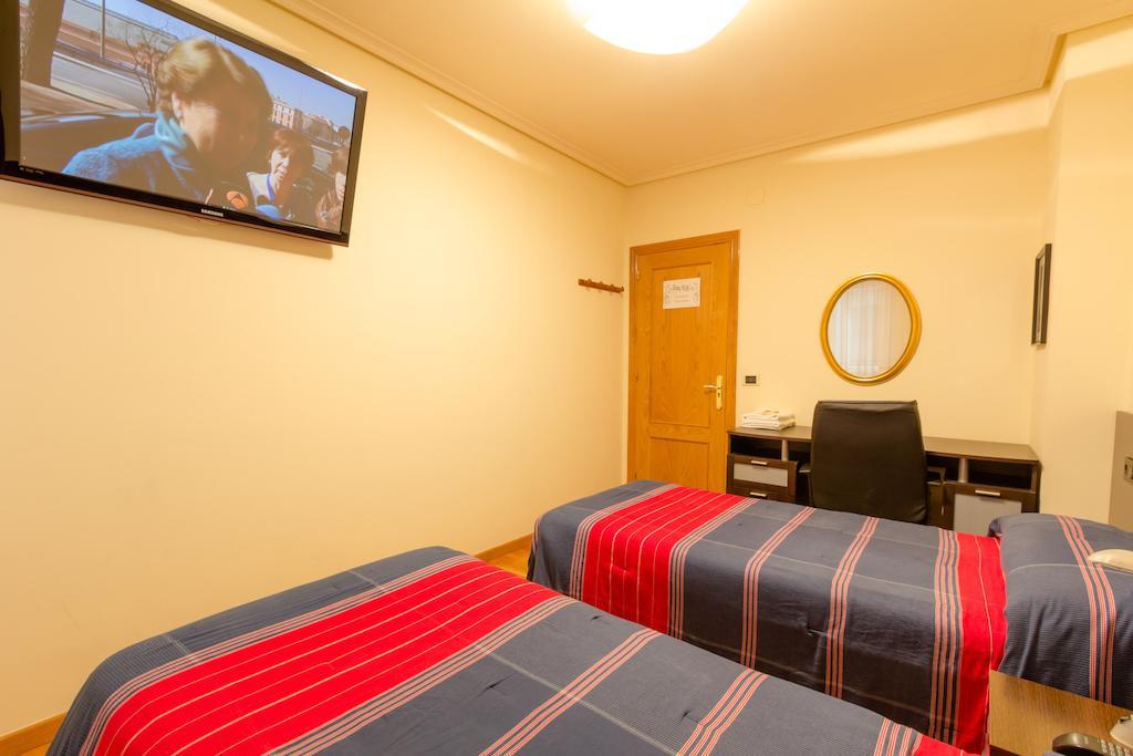 Pension Logrono Bilik gambar